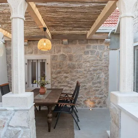 House Of Good Memories Villa